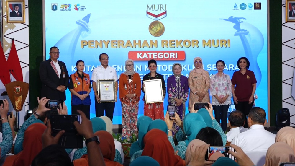 Jakarta's 499th anniversary mass circumcision breaks MURI record