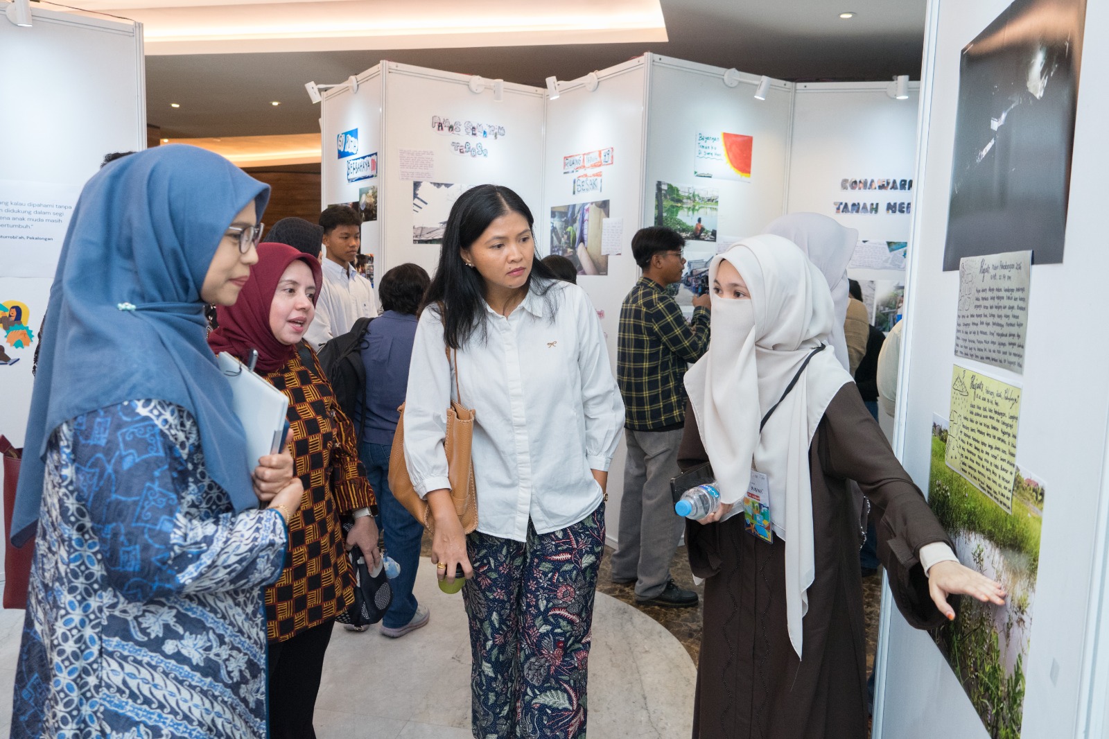 Study Highlights Indonesian Youth as Most Vulnerable to Climate Change Impacts