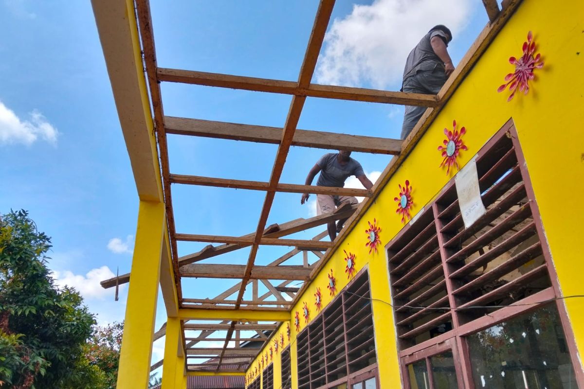 West Pasaman Receives Rp17.93 Billion for School Revitalisation After Natural Disasters