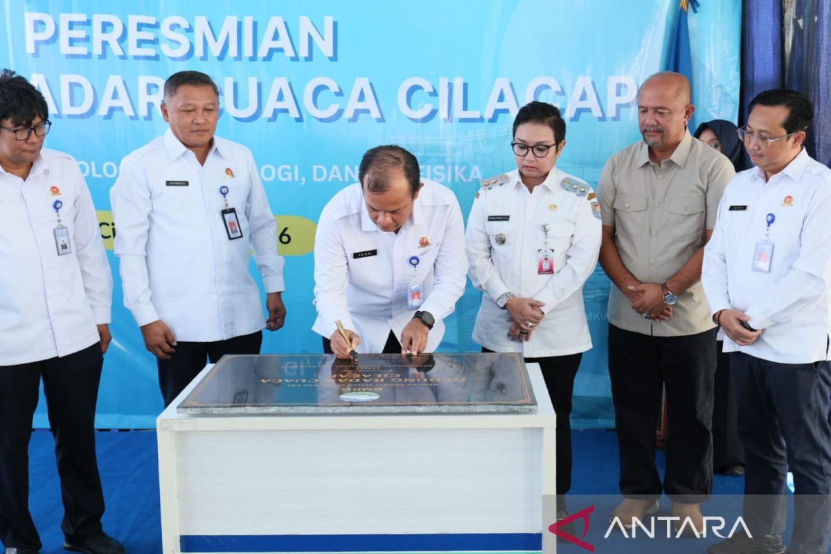 Government operates cyclone detection radar on Java's southern coast