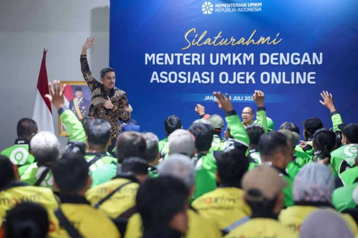 Majority of Online Motorcycle Taxi Drivers Prefer Micro-Entrepreneur Status, Says Minister