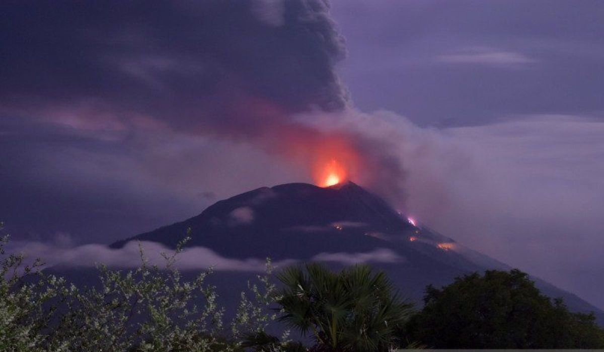 Volcanic Activity at Mount Ile Lewotolok Intensifies, Eruption Frequency and Tremors Increase