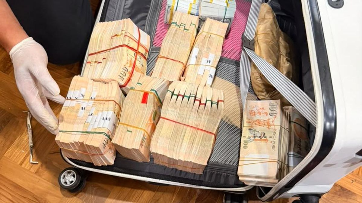 Police Discover Hidden Safe in Sentul Linked to Coal Corruption Case
