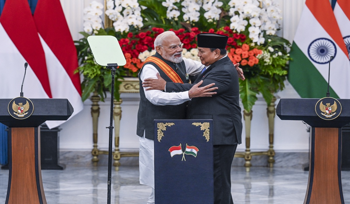 Prabowo's Diplomatic Week Draws Praise, Indonesia Now a Regional Geopolitical Anchor