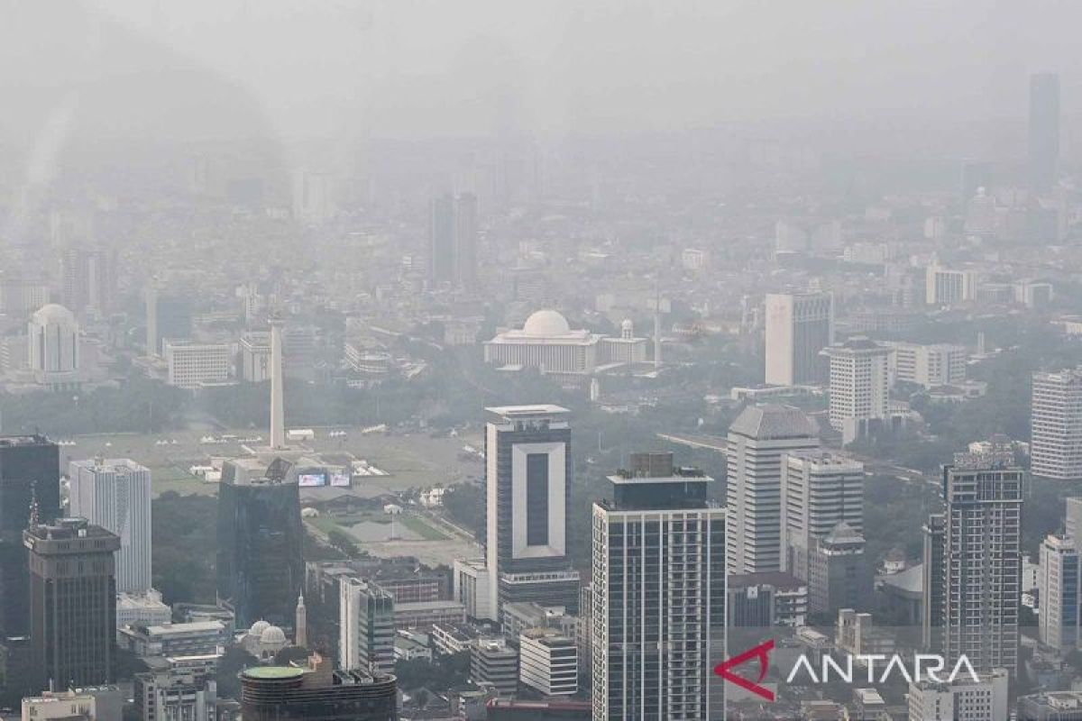 Jakarta's Air Quality Unhealthy for Sensitive Groups, Government Outlines Mitigation Strategies