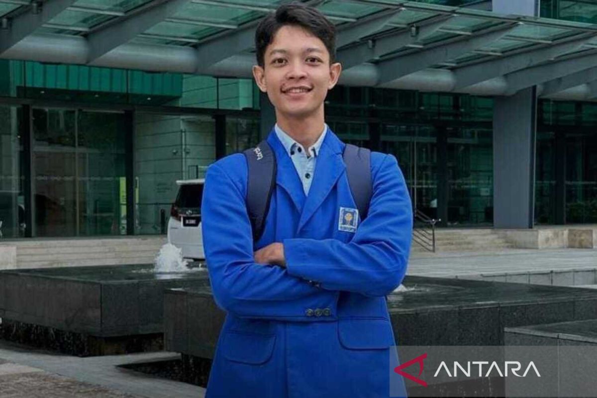 Baznas Scholarship Recipient Brings National Pride with Ketapang Briquette Innovation