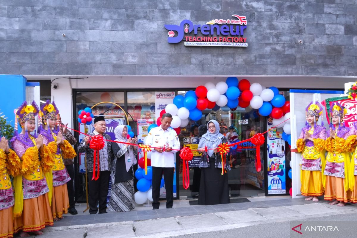 East Jakarta City Government Strengthens Innovation and Business Skills for Vocational Students