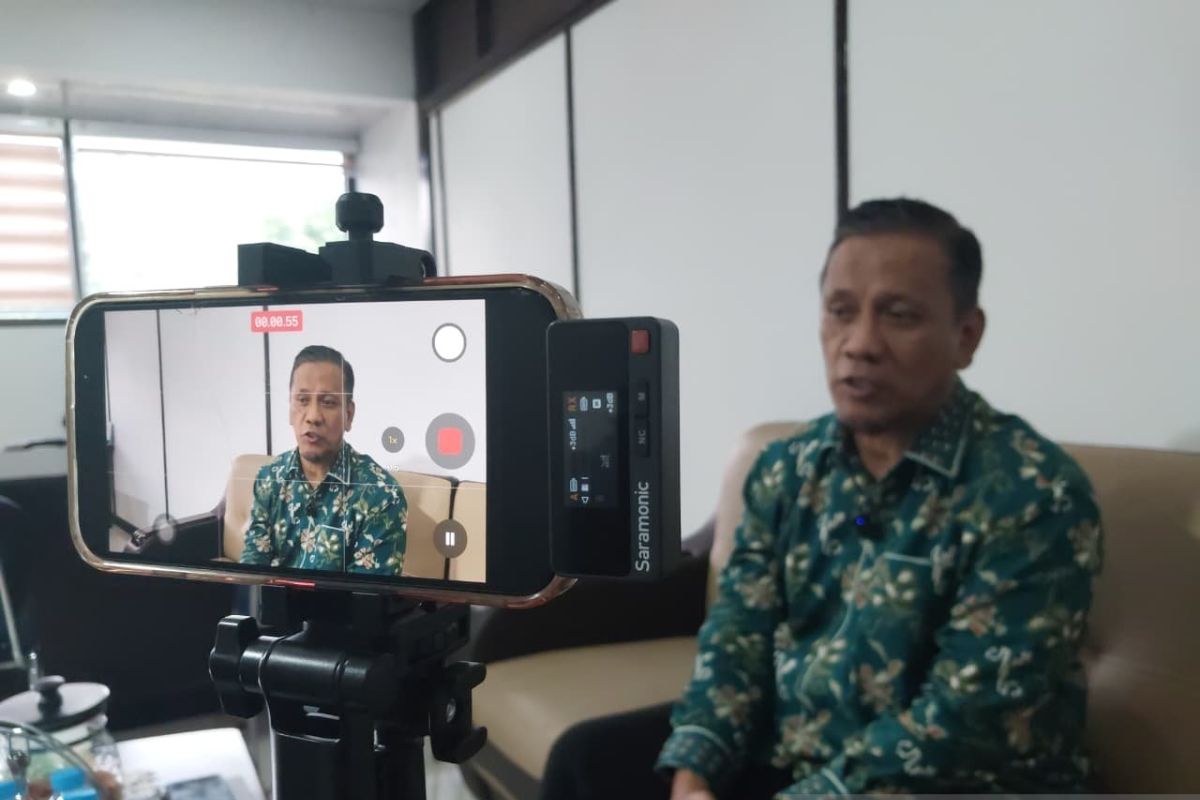 Expert: Proposal to Increase Regional Heads' Financial Rights Needs Review