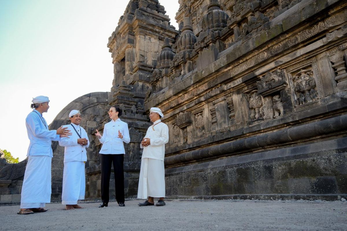 Minister values strong civilisational ties between Indonesia and India