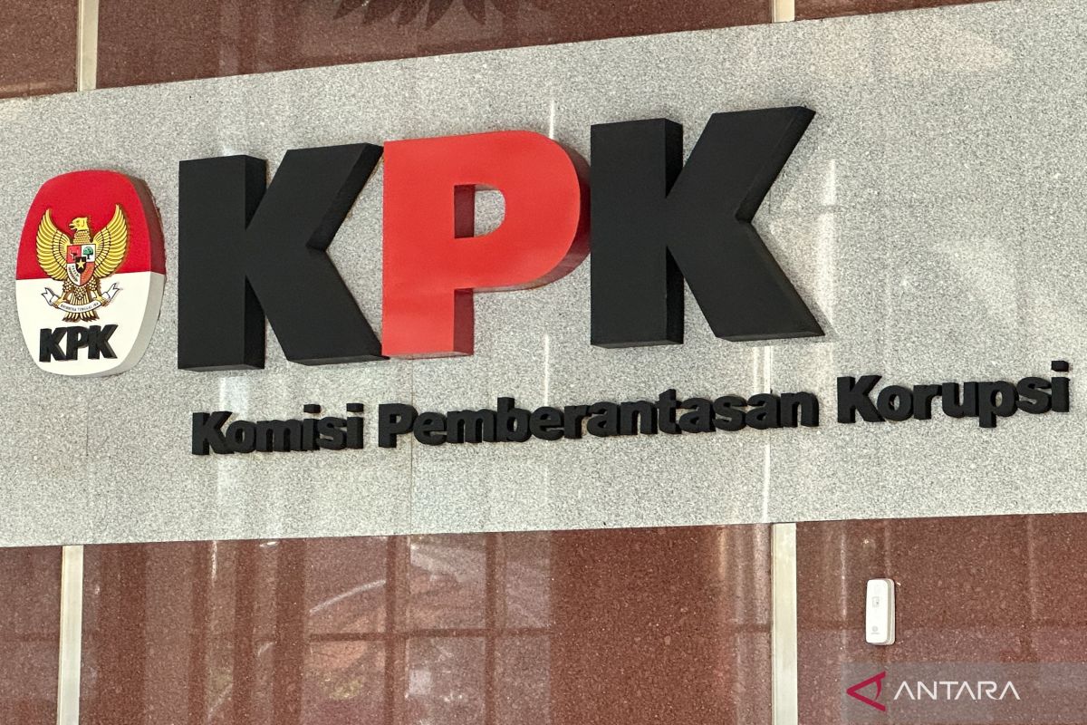 KPK Probes Forest Conversion Request in Kuansing, Summons Regional Leaders