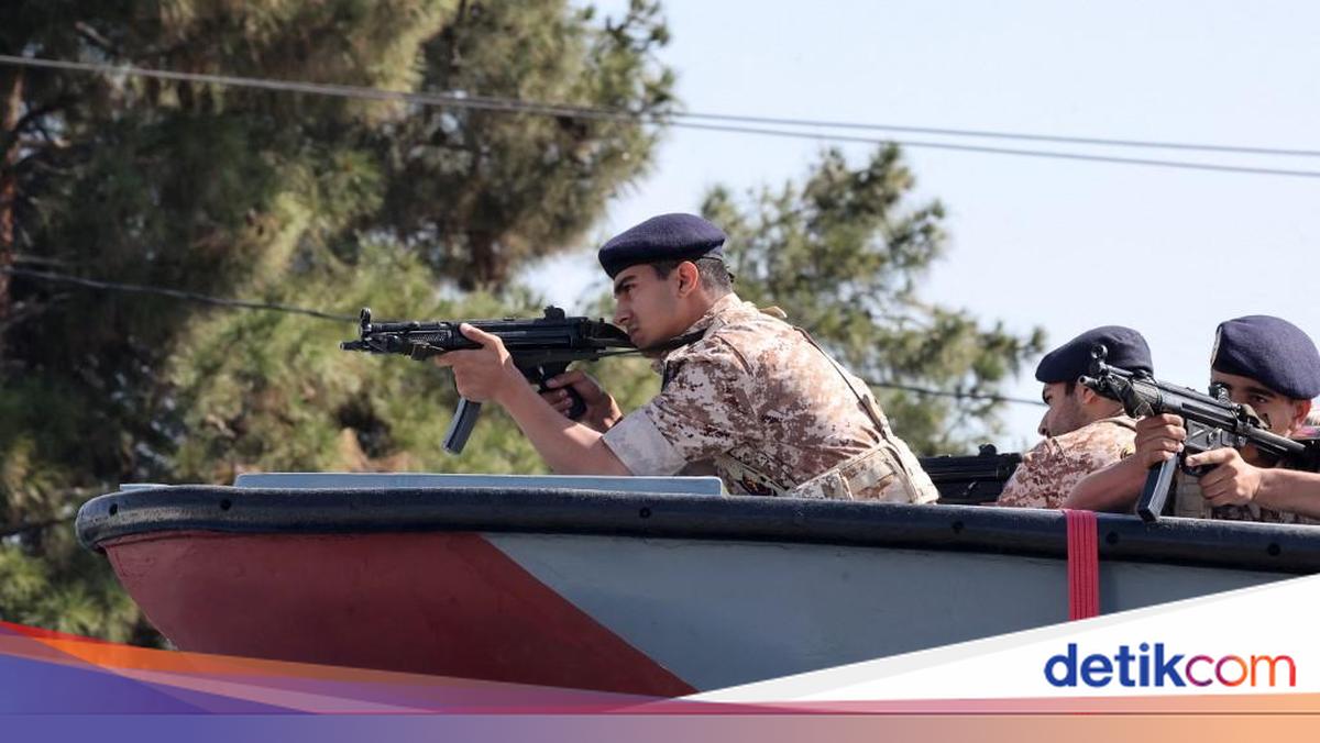 Eight Iranian Military Personnel Killed in US Strikes