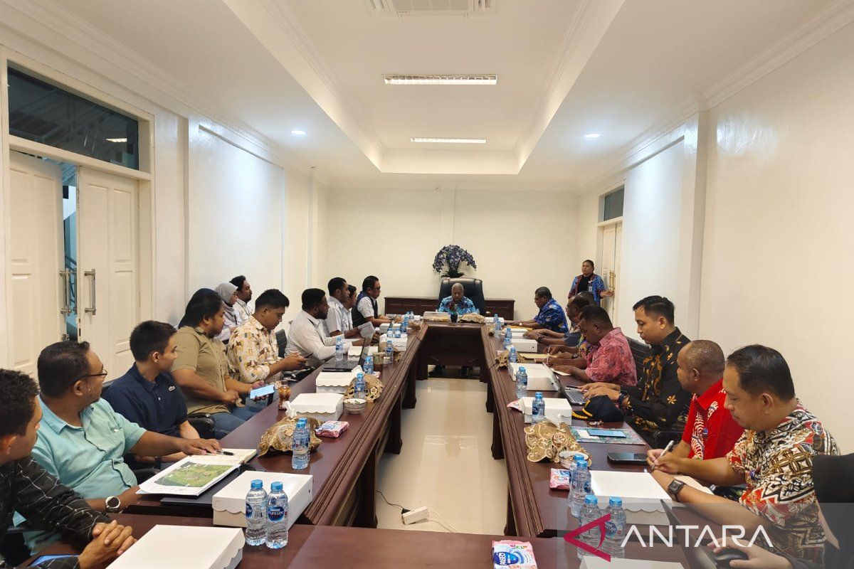 West Papua accelerates administrative requirements for DPRP and MRPB building construction