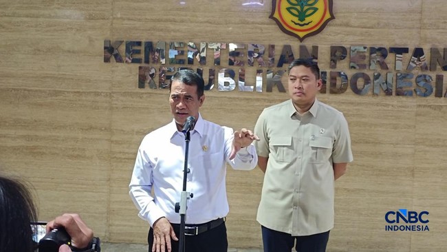 Viral Jombang Farmer Rides Drone Home, Minister Amran Floats Idea for Crop Transport