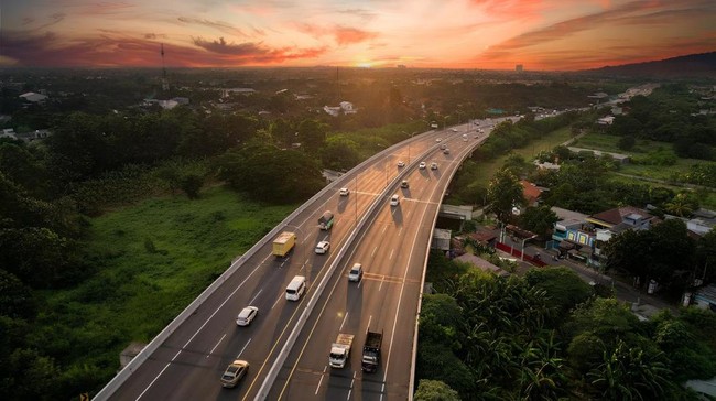 Rupiah Volatility Makes Foreign Investors Think Twice About Entering Indonesia