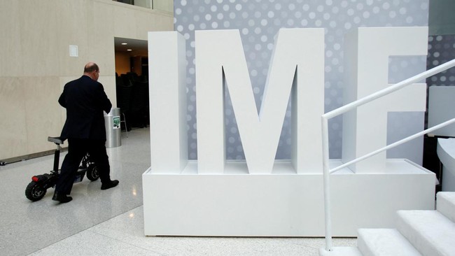 IMF Says AI Is Saving the Global Financial System from the Effects of War