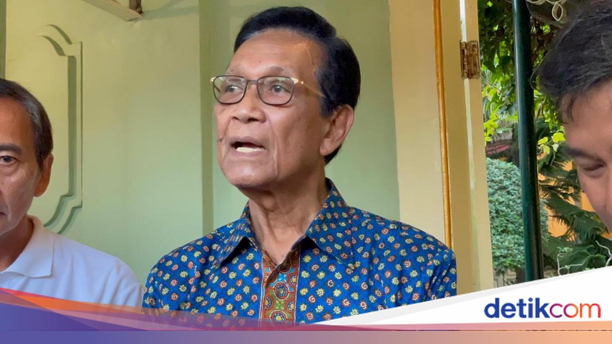 Sultan HB X Visits Sentono and Sendang Sumberan Historical Sites in Sragen
