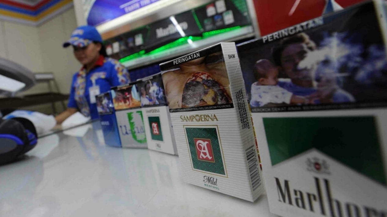 Threatening 5,000 Tobacco Farmers, APTI Bondowoso Rejects Standardised Cigarette Packaging Plan