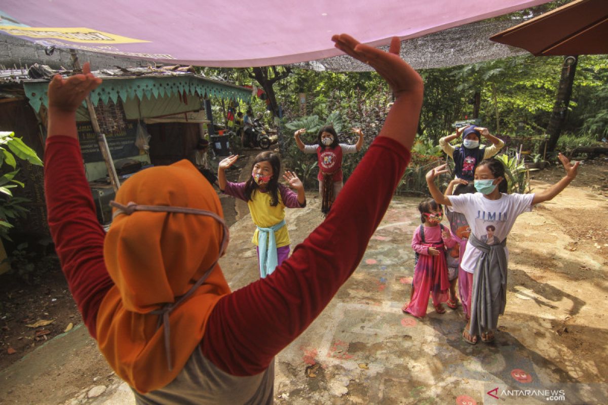 Community Plays Vital Role in Keeping Betawi Language Alive