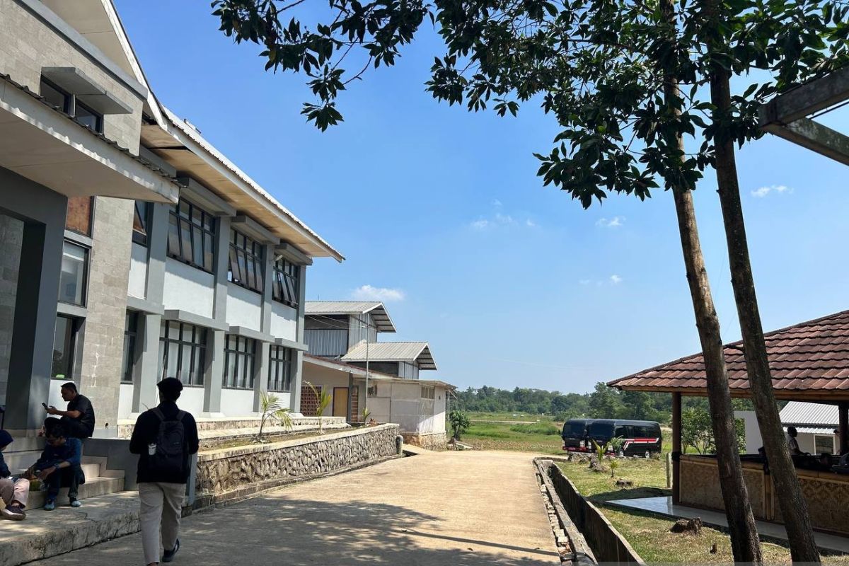 Ciangir Prison Involves Local Community in Managing Rice Fields with Inmates