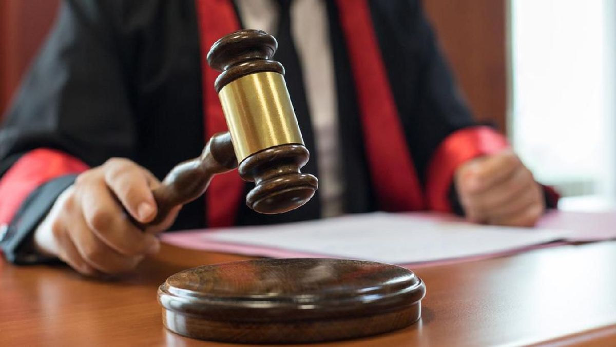 Medan Court Grants Judicial Pardon to Two Defendants in Subsidised Fuel Case