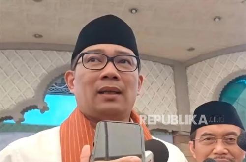 Ridwan Kamil Attends Bandung Religious Court for Child Adoption Hearing