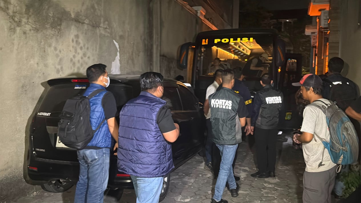 Police Search Shophouse in Cipete, South Jakarta, in Development of Three Corruption Cases