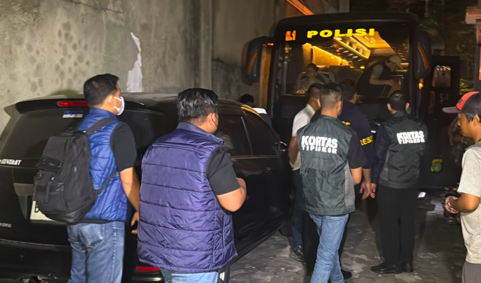 Shop House in Cipete Raided as Corruption Investigation Continues