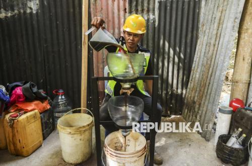 When Plastic Waste Is Transformed into Diesel Fuel