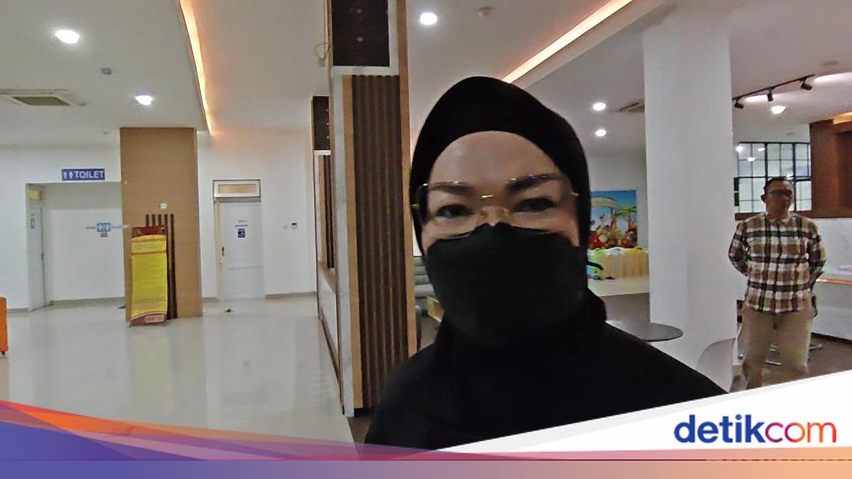 Sukoharjo Regent Etik Suryani Spotted During KPK Sting Operation