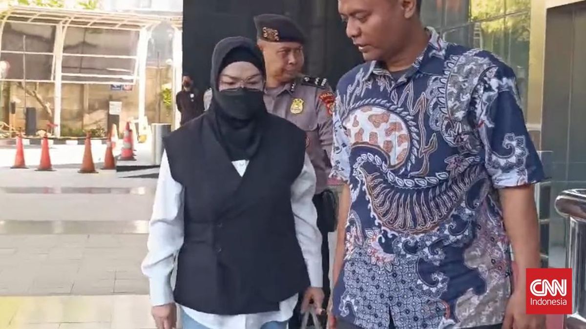 PDIP and Sukoharjo Regency Government Respond to KPK Sting Operation on Regent Etik Suryani