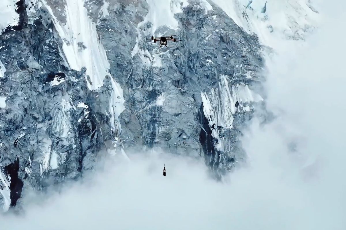 DJI Tests Drone Technology on Mount Everest, Advancing Logistics, Mapping, and Climate Research at Extreme Altitudes