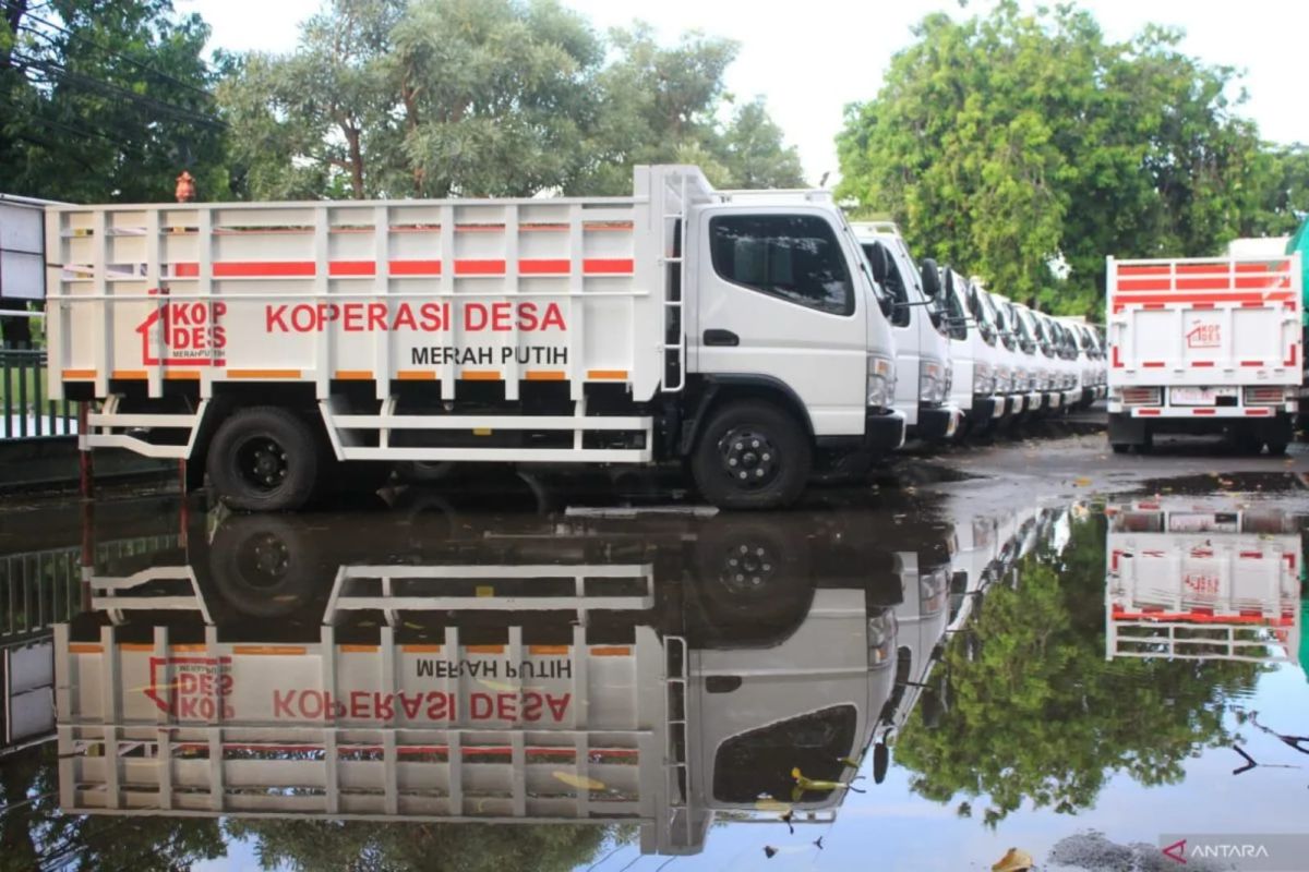 Six operational vehicles handed over to strengthen Kopdes Merah Putih in Tolitoli