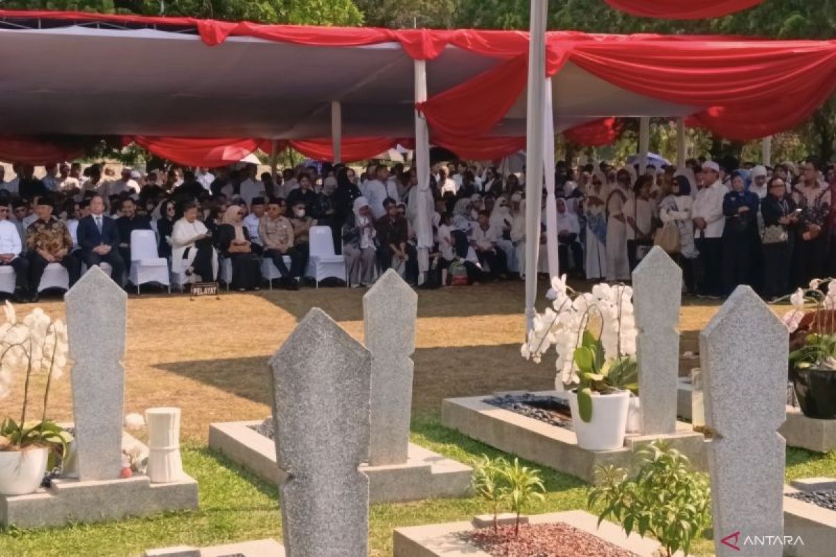 Jusuf Kalla remembers Rachmat Gobel as a good person