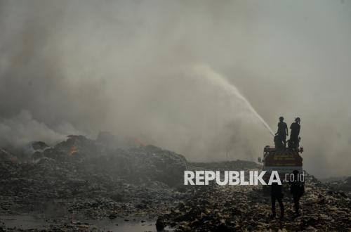 Cirebon on High Alert for Landfill Fires as El Niño Peak Approaches