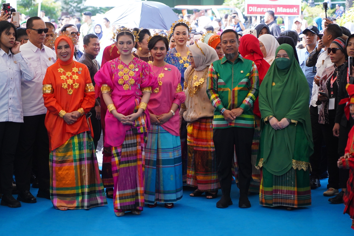 Dekranas 46th Anniversary in Makassar: Selvi Gibran Urges Craftsmen to Go Global