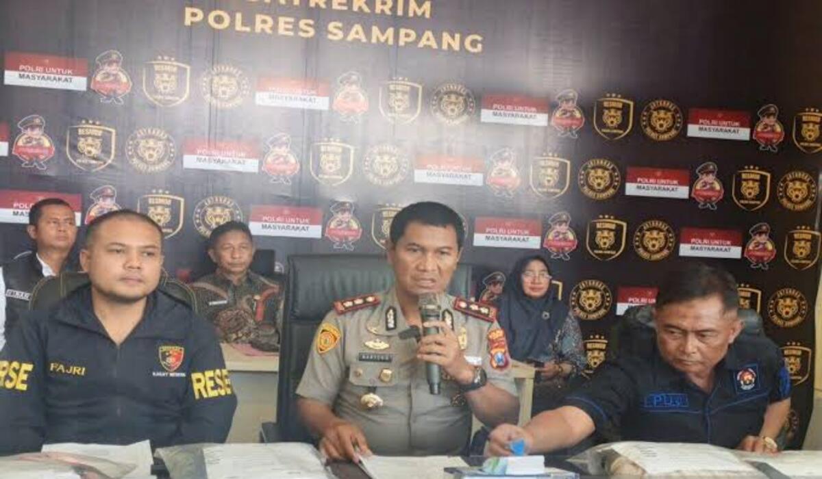 Police Arrest 12 Suspects in Sampang Teen Rape Case, 15 Still at Large