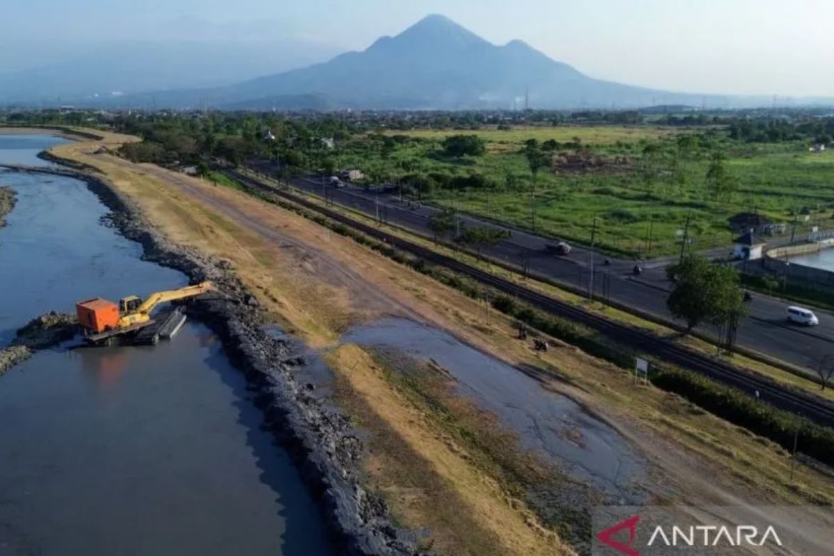 BPBD confirms Sidoarjo mud embankment is in safe condition