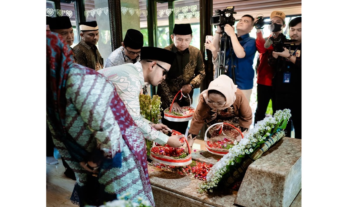 Harkopnas 79: DEKOPIN Visits Bung Hatta's Grave and Engages Gen Z