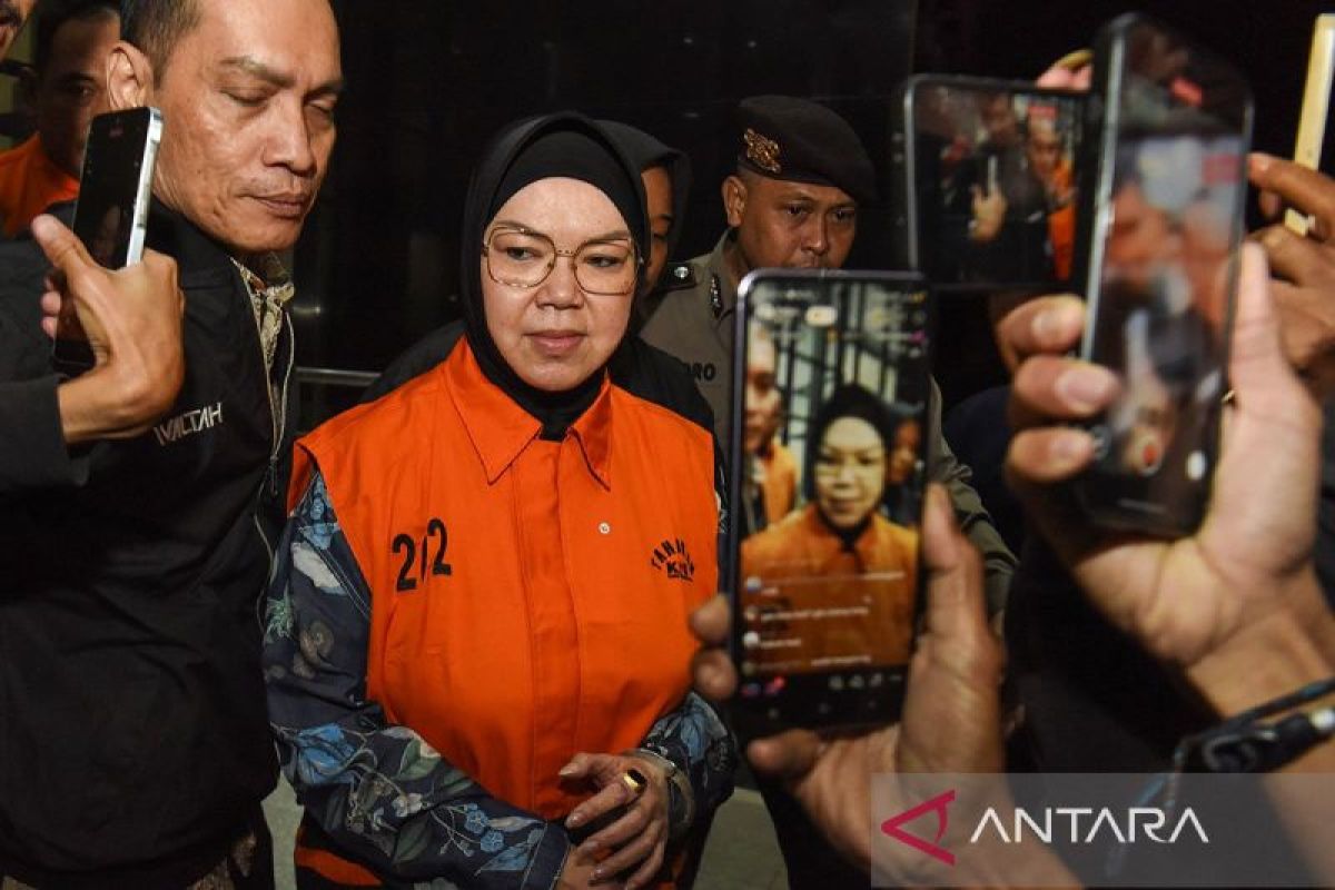 KPK Names and Detains Sukoharjo Regent as Suspect