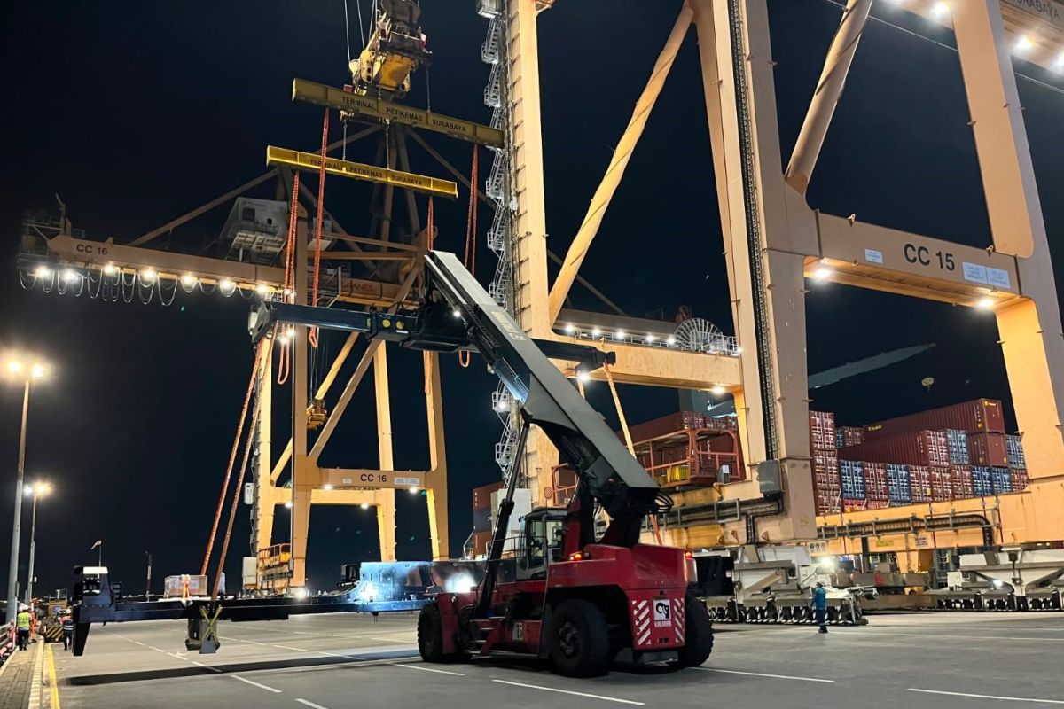 PT INKA Ships Two Locomotive Platforms to Australia
