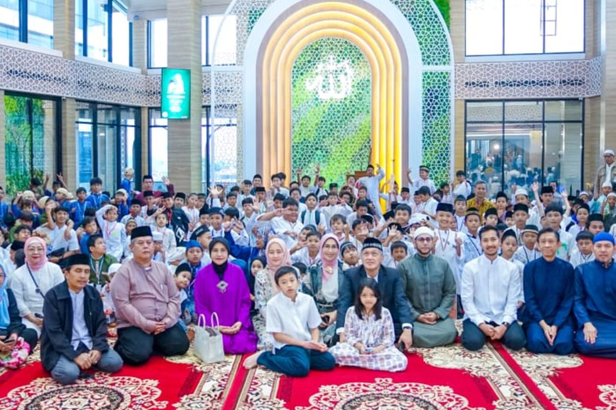 Jakarta CSR Forum Distributes Aid to 500 Orphans Ahead of 10 Muharram