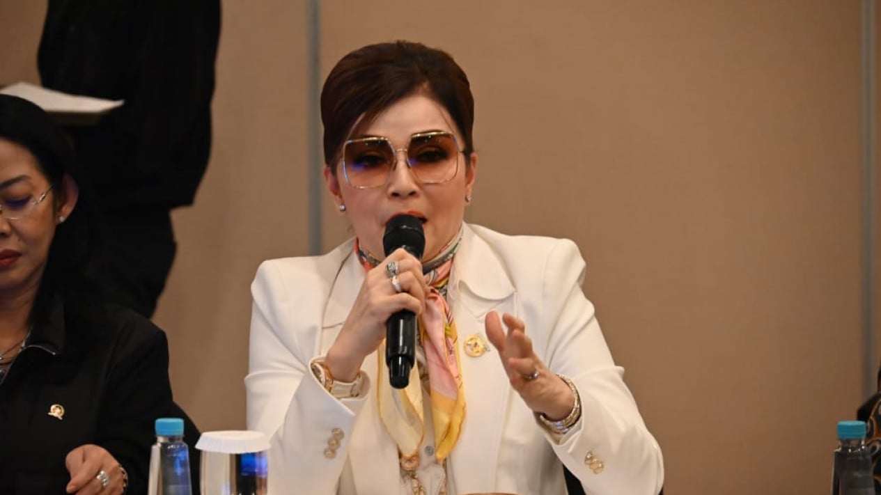 House Member: Trade Deficit Must Prompt Evaluation to Strengthen National Export Competitiveness