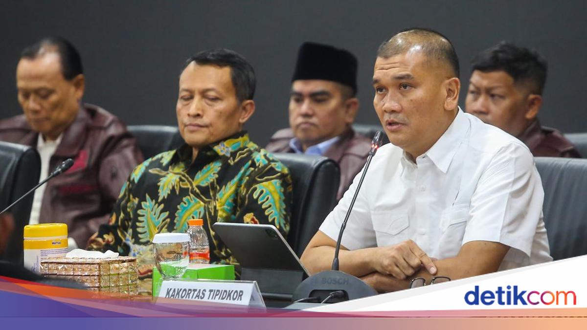 Articles Used to Charge Febrie Adriansyah and Don Ritto as Corruption Suspects