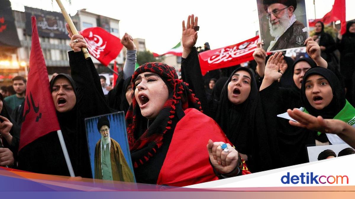 Defiance and Revenge: The Message from Iran at Khamenei's Funeral