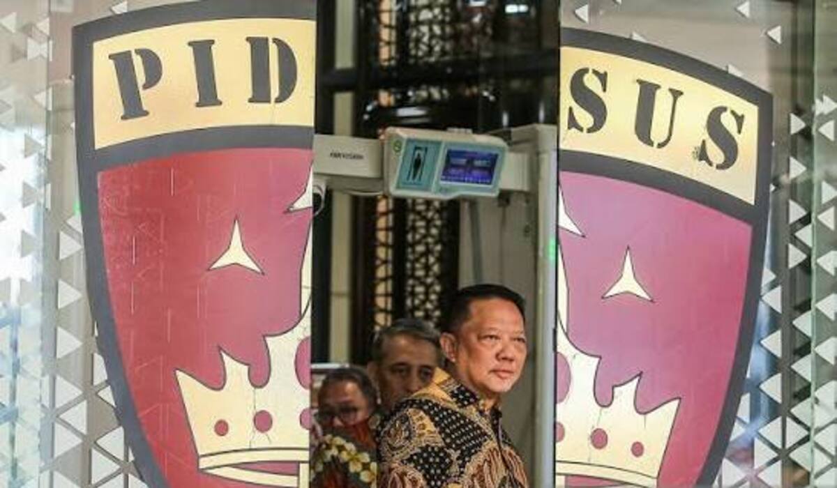 House Commission III Urges Hunt for Ex-Jampidsus Febrie Adriansyah's Assets