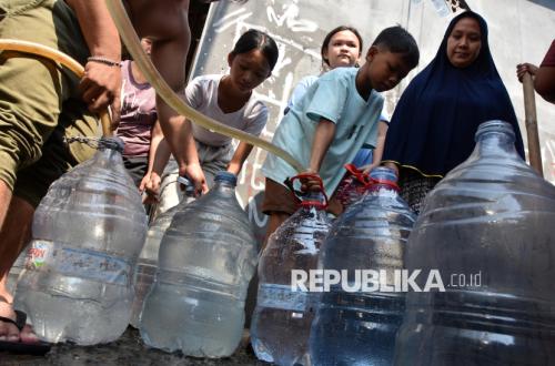 Prolonged Dry Season Leaves Over 10,000 West Java Residents Struggling for Clean Water