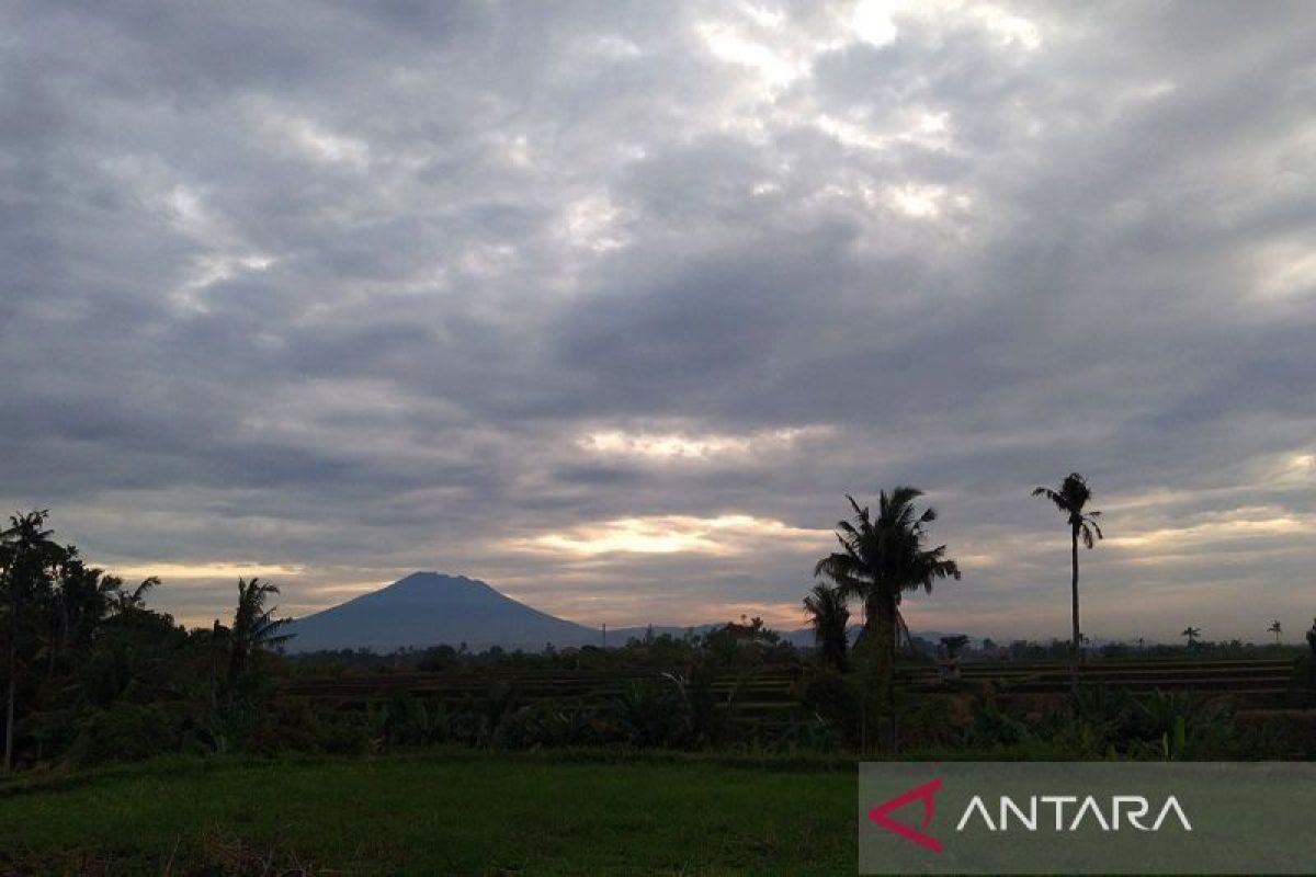 Cloudy Weather to Dominate Most of Indonesia on Sunday