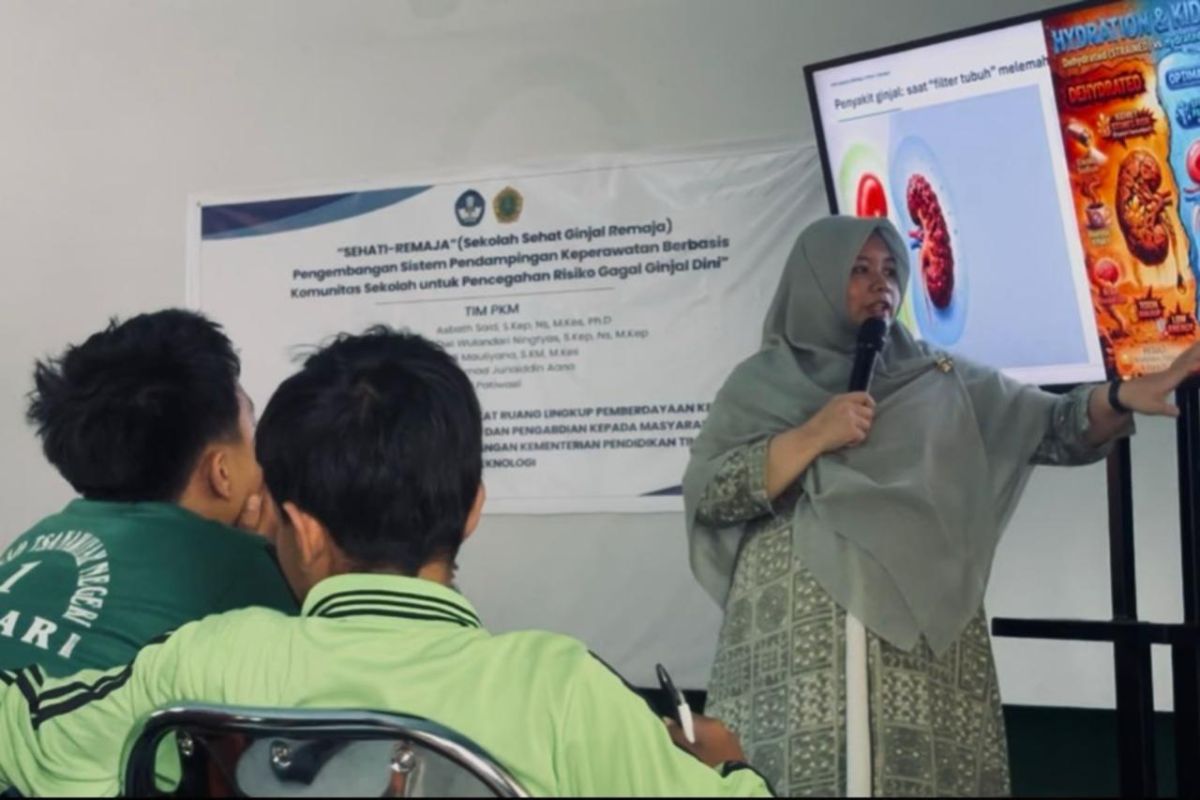 UMW Educates Kendari Students on Early Kidney Health