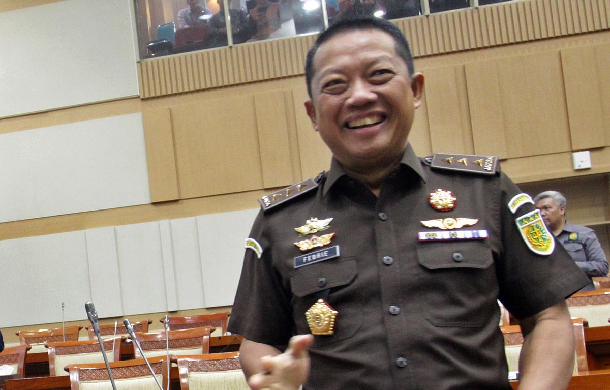 Transfer of Febrie Adriansyah Case to Attorney General's Office Raises Conflict of Interest Concerns