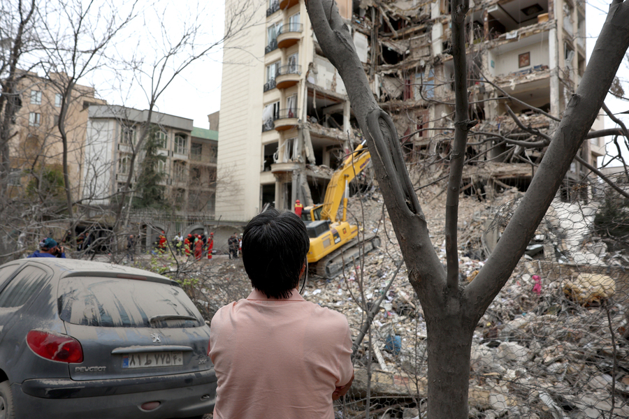 US and Iran Exchange Strikes, Seven Iranian Cities Reportedly Targeted